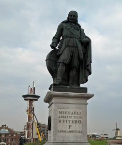Ruyter Statue im Hafen von Vlissingen