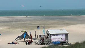 Top-Tipp Vrouwenpolder - Surfstation am Strand