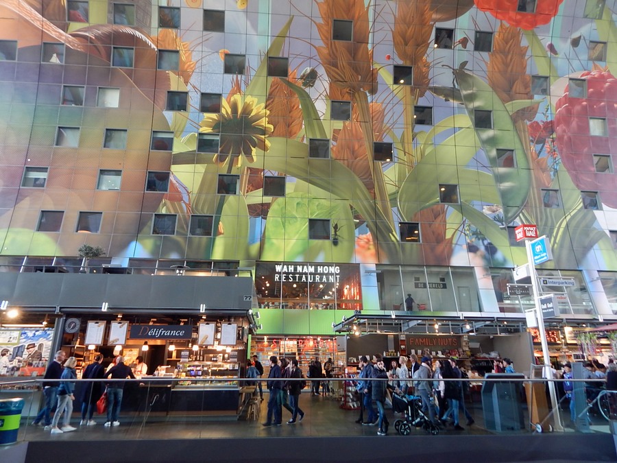 Die Markthalle Rotterdam bietet viele internationalew Spezialitäten